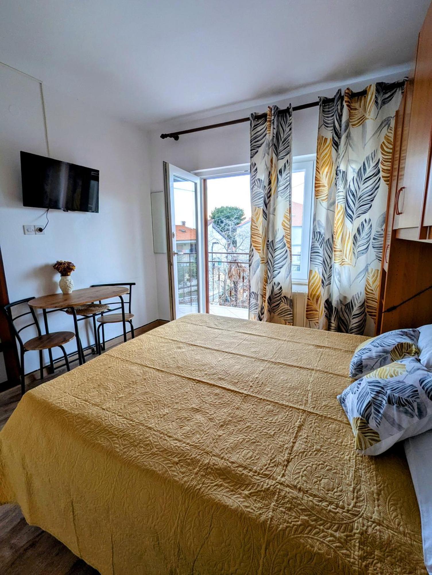 Apartments Ada Ровинь Экстерьер фото